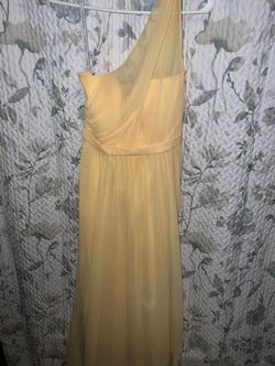 Alfred Angelo Yellow Size 4 Wedding Guest Straight Dress on Queenly