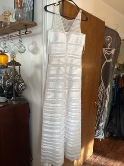 BCBG White Size 2 Military Prom Straight Dress on Queenly