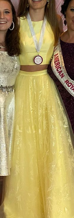 Sherri Hill Yellow Size 0 Sequin Black Tie Two Piece Ball gown on Queenly