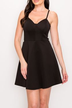 Style PD7698E Privy Black Size 6 Cocktail Dress on Queenly