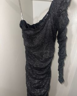 Windsor Black Size 12 Midi Homecoming Cocktail Dress on Queenly