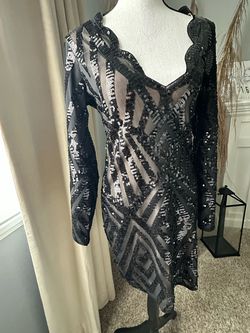Express Black Size 8 Midi Homecoming Cocktail Dress on Queenly