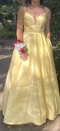 Sherri Hill Yellow Size 0 Short Height Prom Black Tie Ball gown on Queenly
