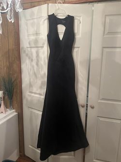 Marciano Black Size 2 Floor Length Short Height Jersey Mermaid Dress on Queenly