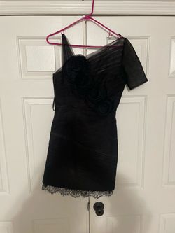 BCBG Black Size 4 Midi Homecoming Cocktail Dress on Queenly