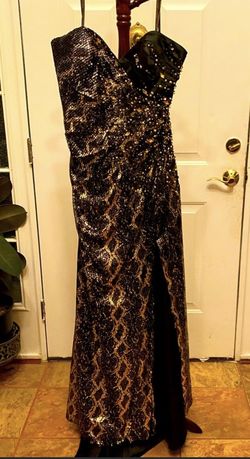 Camille La Vie Gold Size 18 Pageant 50 Off Prom Straight Dress on Queenly