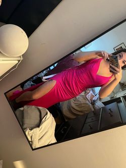 Promgirl Hot Pink Size 4 Prom Side slit Dress on Queenly