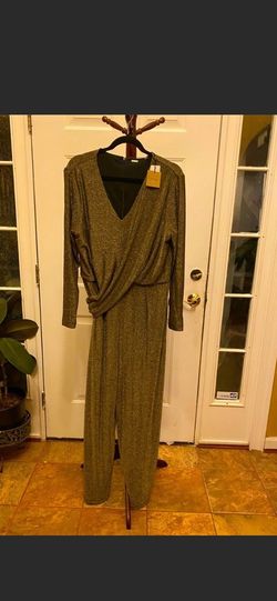 Tahari Gold Size 16 Free Shipping Plus Size Jumpsuit Dress on Queenly
