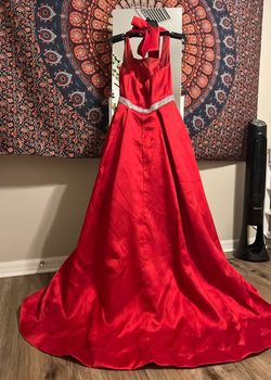 B. Darlin Red Size 6 Floor Length Pageant Ball gown on Queenly