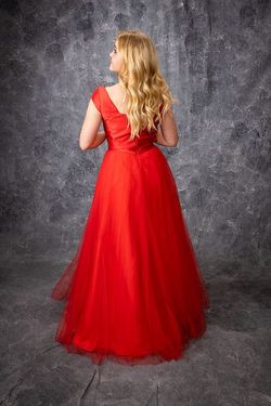 Style ELLA_RED8_83B22 Madison James Red Size 8 V Neck Tulle Tall Height Ball gown on Queenly