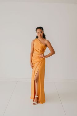 Style BLAKELY_YELLOW6_04461 Coya Yellow Size 6 Black Tie Satin Prom Tall Height Side slit Dress on Queenly