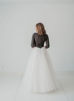 Style SKYE_IVORY4_4050E Madison James White Size 4 Bridgerton Cotillion Tulle Ball gown on Queenly
