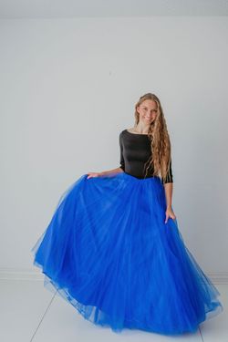 Style SKYE_ROYALBLUE2_55C96 Madison James Blue Size 2 Tall Height Floor Length Black Tie Prom Ball gown on Queenly