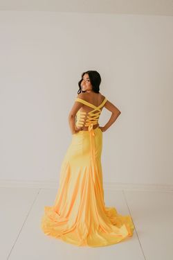 Style BERNADETTE Madison James Yellow Size 6 Tall Height Prom Side slit Dress on Queenly