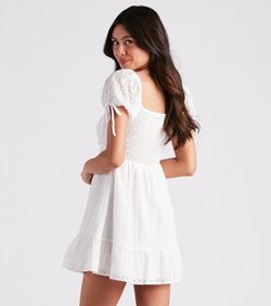 Style 05102-4915 Windsor White Size 4 Pattern Flare Euphoria Ruffles Cocktail Dress on Queenly