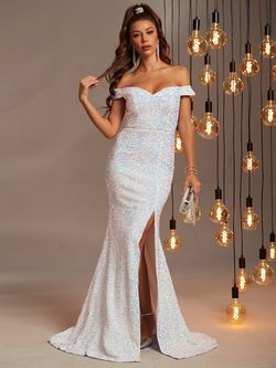 Style FSWD0012 Faeriesty White Size 4 Sequin Sequined Side slit Dress on Queenly