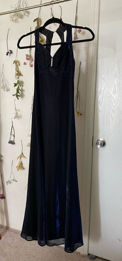 Morgan and Co Blue Size 4 Velvet Sweetheart Straight Dress on Queenly