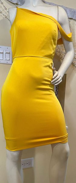 Mac Duggal Yellow Size 2 Cocktail Dress on Queenly