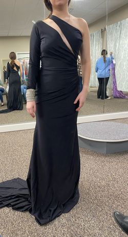 R2G Black Tie Size 2 Straight Dress on Queenly