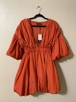 Pretty Little Thing Orange Size 6 Euphoria Midi Cocktail Dress on Queenly
