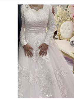 White Size 8 Ball gown on Queenly
