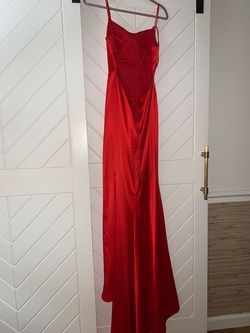 Promgirl Red Size 6 Straight Dress on Queenly