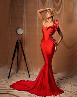 Style AD2066 Albina Dyla Red Size 8 Ruffles Straight Dress on Queenly