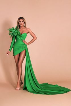 Style AD1998 Albina Dyla Green Size 12 Tall Height Sweetheart Plus Size Side slit Dress on Queenly