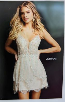 Jovani Nude Size 2 Midi Cocktail Dress on Queenly