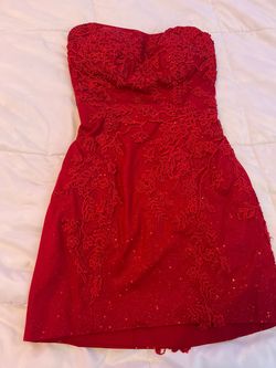 Camille La Vie Red Size 2 Midi Homecoming Cocktail Dress on Queenly
