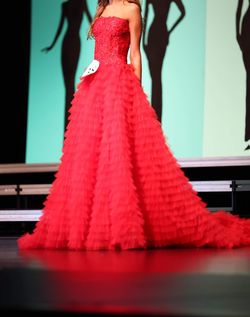 Sherri Hill Red Size 00 Pageant Black Tie Ball gown on Queenly
