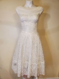 Vintage Dresss White Size 0 Midi Bridal Shower Lace Cocktail Dress on Queenly
