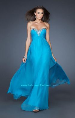 Style 18909 La Femme Blue Size 8 Tulle Prom A-line Dress on Queenly