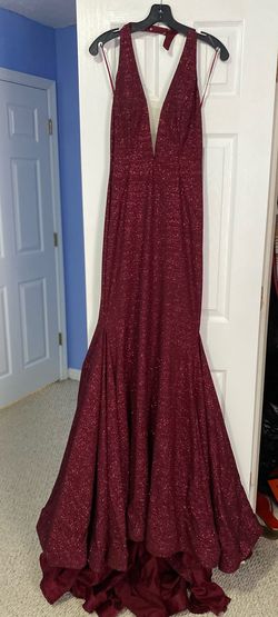Jovani Red Size 6 Backless Metallic Plunge Prom Train Dress on Queenly