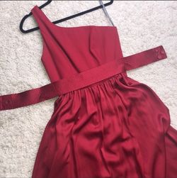 Vera Wang Red Size 6 Silk Sorority Formal A-line Dress on Queenly