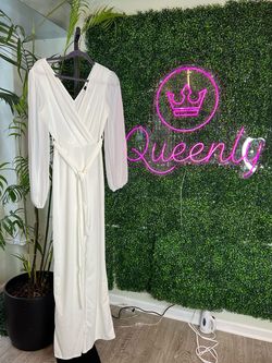 Windsor White Size 8 Summer Free Shipping Bridal Shower Jumpsuit Dress on Queenly