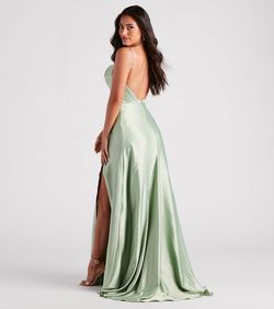 Style 05002-3057 Windsor Green Size 0 Custom Silk Bridesmaid Side slit Dress on Queenly