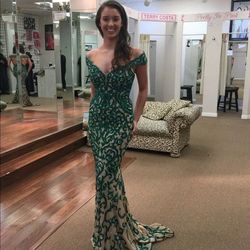 Style Custom Sherri Hill Green Size 6 Pageant Jewelled Tall Height Mermaid Dress on Queenly