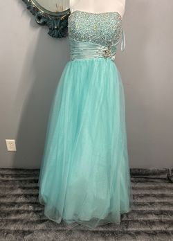Beyond Green Size 4 Prom Floor Length A-line Dress on Queenly