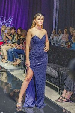 Style COMET Belle Le Chic Blue Size 4 Tall Height Side slit Dress on Queenly