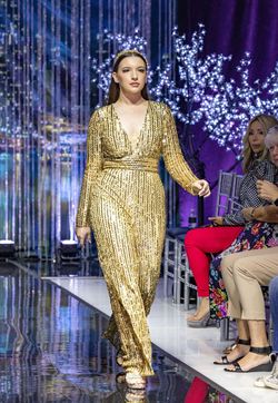 Style FUN Belle Le Chic Gold Size 6 Pageant Plunge Long Sleeve Jumpsuit Dress on Queenly