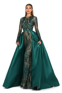 Style LONG Belle Le Chic Green Size 2 Tall Height Overskirt Ball gown on Queenly