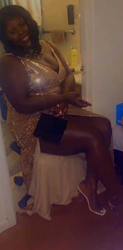 Fashion Nova Gold Size 28 Floor Length Prom Side slit Dress on Queenly