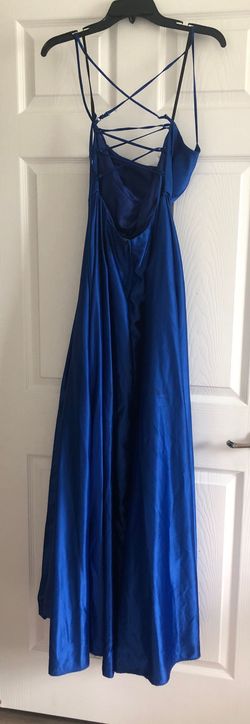 B. Darlin Blue Size 6 Prom Ball gown on Queenly