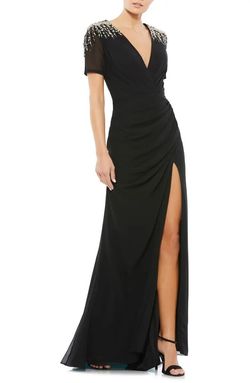 Mac Duggal Black Size 8 V Neck Floor Length Side slit Dress on Queenly