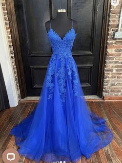 Blue Size 8 Train Dress on Queenly