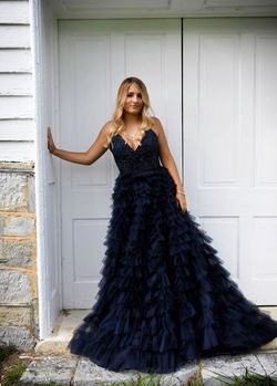 La Femme Blue Size 6 Floor Length Black Tie Ball gown on Queenly