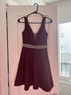 Style Q4XGM116 B. Darlin Red Size 2 Midi Medium Height Cocktail Dress on Queenly