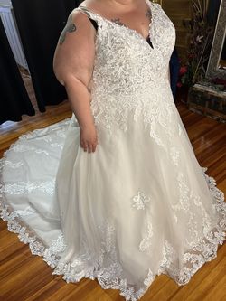 White Size 28 Ball gown on Queenly