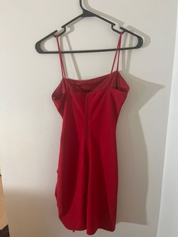 Windsor Red Size 0 Euphoria Homecoming Cocktail Dress on Queenly